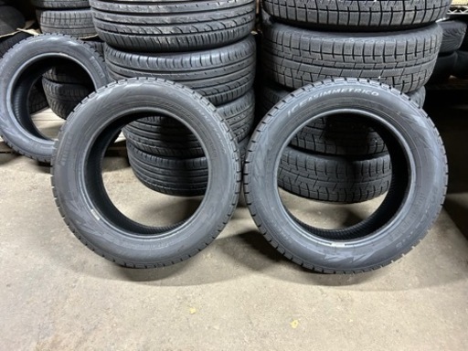 ピレリ ICE ASIMMETRICO スタッドレス 16インチ 205/55R16