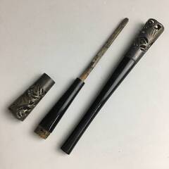 🔷🔶🔷ut10/50　和装　アンティーク　銀製 花文透かし彫り　笄/櫛 セット 本鼈 べっ甲 彫金　本鼈甲 漆 和装小物　※笄は木製　現状品🔷🔶🔷の画像