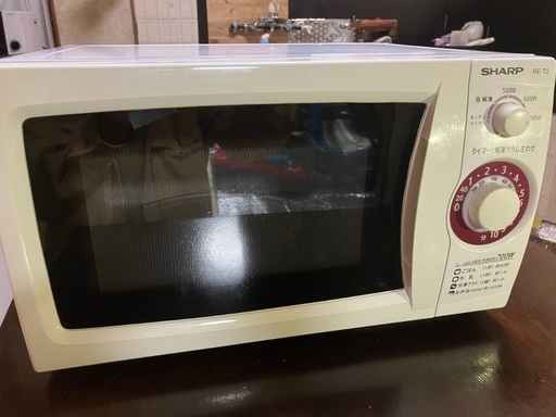 シャープ　電子レンジ　RE-T2-W6  700W 60Hz専用　中古