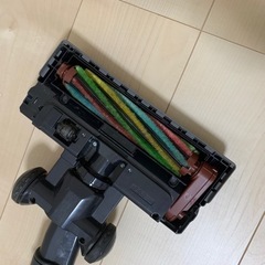 【4/2or4/9取引希望】SHARP コードレス掃除機の画像