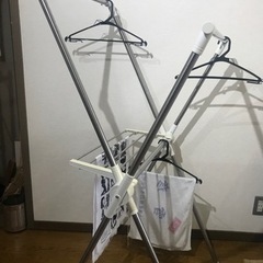 洗濯ラック　折り畳み式物干し竿　ニトリの画像