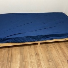 【取引中】シングルベッド マットレス付きの画像