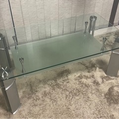 ●譲渡完了しました●オシャレなガラステーブル