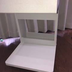 1台2役‼︎ キャスター付きサイドテーブル＆ドレッサー（お話し中）の画像