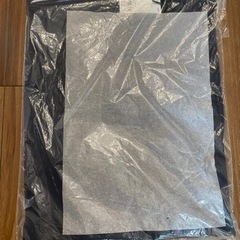 GUESS ロンT 
の画像