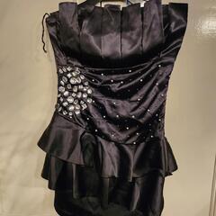 黒 ドレス
