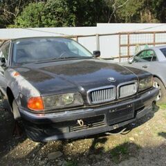 BMW-740i-ボデーワーク車体部品取り車販売