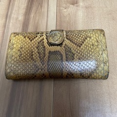 GUCCI2つ折り財布パイソン仕様