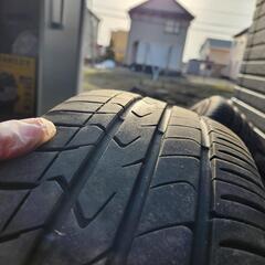 ＢＳ ＭＩＬＬＯＵＳ１５インチ　６Ｊオフセット４３ ５Ｈ　ＰＣＤ114.3 シルバー バリ溝あり 205 65 r15 toyoタイヤ トランパスの画像