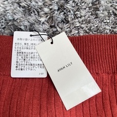新品AVAN LILYオレンジ系のタイトロングスカートの画像