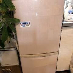冷蔵庫譲ります。　Panasonic NR-B142-W