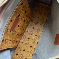 MCM ビッグショルダーの画像