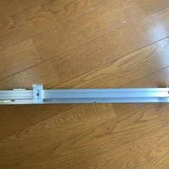 遮熱遮光ロールスクリーン＆つっぱりテンションバー、スチールラック用取り付け補助金具2、セット、激安ロールスクリーンどっと通販互換性の画像