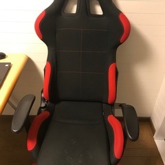 ゲーミングチェアの画像