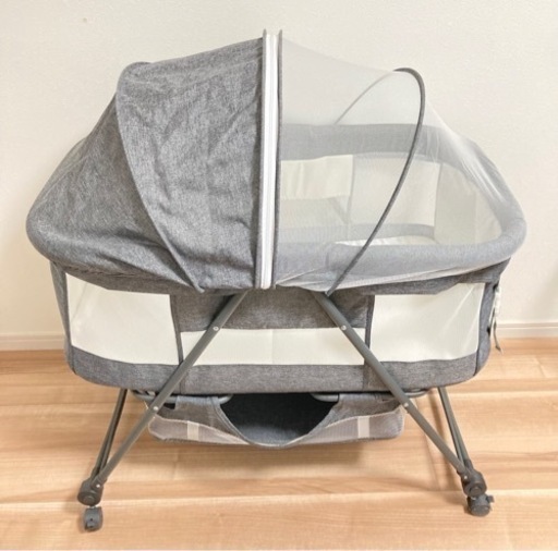【美品】ベビーベッド　折り畳み　可動式　コンパクト
