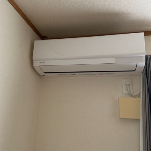 エアコン　6〜8畳用・室外機