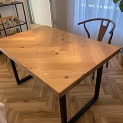 【美品】albero39 ヘリンボーン柄無垢天板　ダイニングテーブル