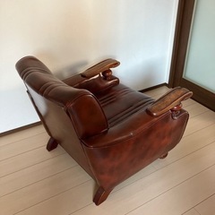 1人掛けソファー破れありの画像