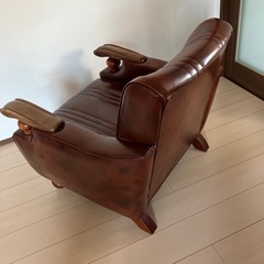 1人掛けソファー破れありの画像
