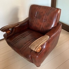 1人掛けソファー破れあり