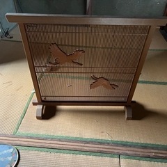 衝立必要な方いればお引き取りお願いします。