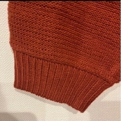 軽いニットワンピースの画像