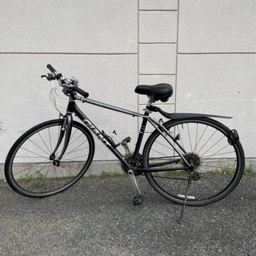 定価6万円 GIANT ジャイアント クロスバイク 自転車 正規品 シルバー 中古