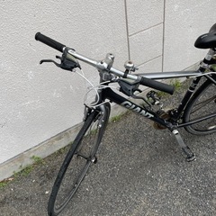 定価6万円 GIANT ジャイアント クロスバイク 自転車 正規品 シルバー 中古の画像