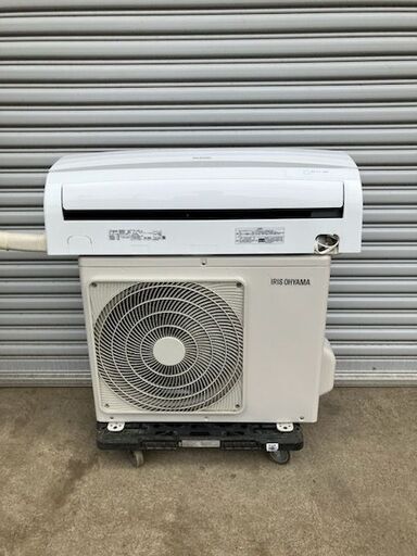 【中古】アイリスオーヤマ　ルームエアコン　冷暖房時おもに6畳用　2020年製　単相100V　IRA-2204R