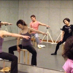 ミセスシニアの体矯正＆ストレッチ　オンラインもOK　40代50代〜そのお母さん世代歓迎の画像