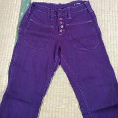 ブーツカットパンツの画像