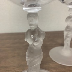 女神像クリスタルグラス　ダイヤ埋め込み。の画像