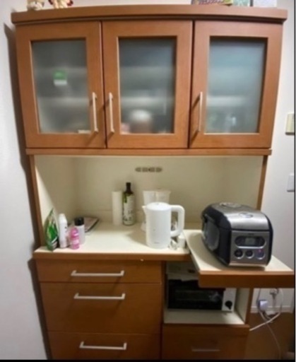 上下組立型　収納付き食器棚