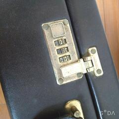 【無料】アメリカ購入　アタッシュケースの画像