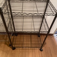 スチールラックの画像