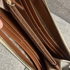 マイケルコース長財布の画像