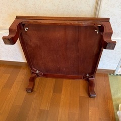 テーブル　の画像
