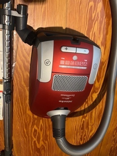 ミレー掃除機　全　★ 紙パック他つき　お話し中決まりました