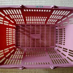 買い物カゴの画像