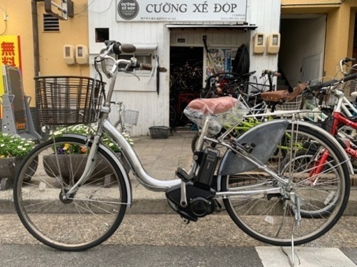 ??　電動自転車　配達可能　ブリヂストン　２６インチ　8.7ah 2-4 サイド　新品　前後タイヤチューブ　新品　充電器　付き　美品　