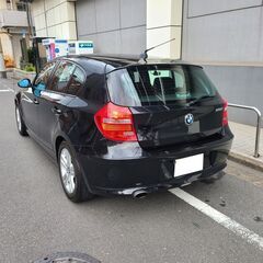 BMW120ハイライン　H21後期　車検6/2　走行65000ｋ　黒革シート　社外ＨＤＤナビ＆フルセグＴＶ　カラーバックカメラ　前後ドラレコ　ＥＴＣ　コンフォートアクセス　キセノン＆フォグ　16ＡＷ　1オーナー　禁煙車の画像