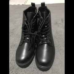 値下げ済!! 靴★★未使用に近い、(1回ぐらい使用しました。)