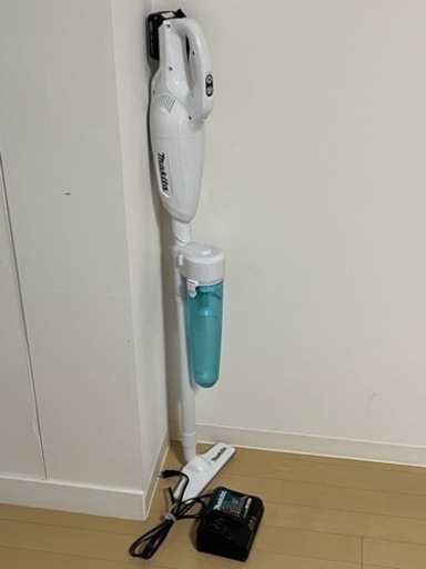 中古】マキタ makita サイクロン コードレス 掃除機 CL108FD