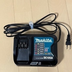 【中古】マキタ makita サイクロン コードレス 掃除機 CL108FDの画像