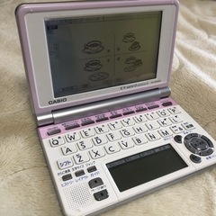 電子辞書　CASIO 広辞苑、明鏡国語、古語、漢字源、英和、英英、和英、マイペディア、アルファベット、ひらがななどの画像