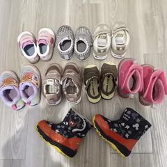 13.0〜15.0の子供用シューズ