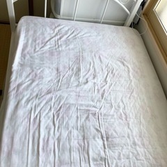 マットレス付き　フレーム付きシングルベッドの画像