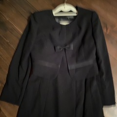 フォーマル上下セット洗える 取り外しリボンノーカラージャケットの画像