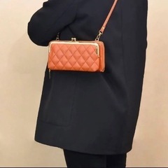 お財布ショルダー　スマホバッグ　キルティング　がま口 韓国 の画像