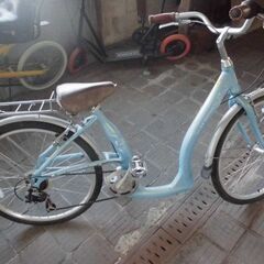 26インチ　きれいな水色の自転車